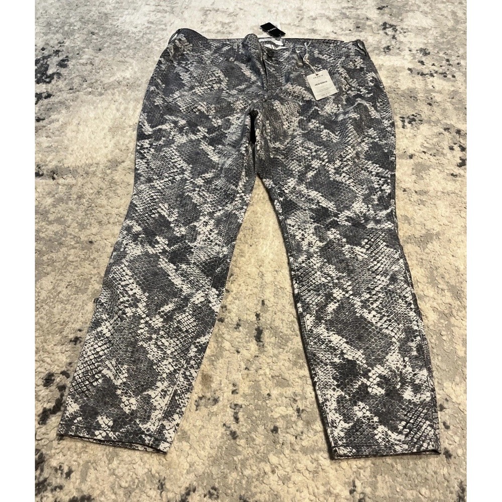 Torrid Denim Jegging Plus Size 22 R Womens Snakeskin Gray New